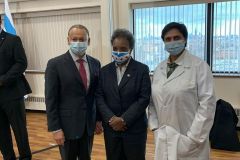 Dr-Agrawal-with-Chicago-Mayor-Lori-Lightfoot