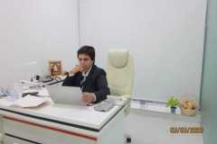 Dr.-Agrawal-in-GGN-Clinic